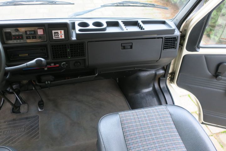 410216-12 Caravan Fiat 290 from 93