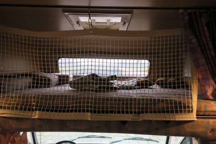 410216-21 Caravan Fiat 290 from 93