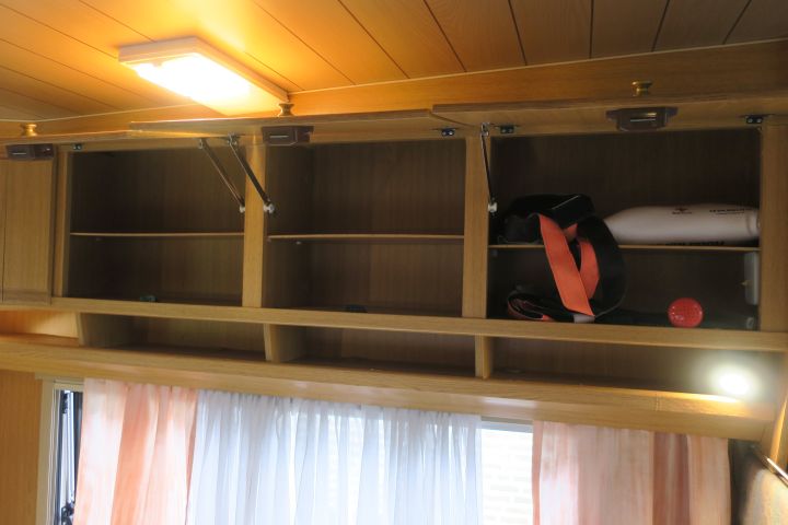 410216-32 Caravan Fiat 290 from 93