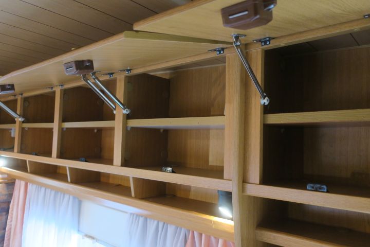 410216-33 Caravan Fiat 290 from 93