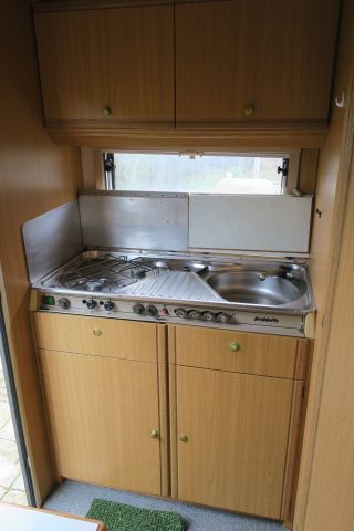 410216-35 Caravan Fiat 290 from 93