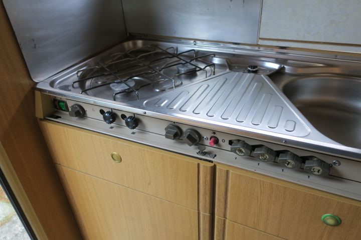 410216-39 Caravan Fiat 290 from 93