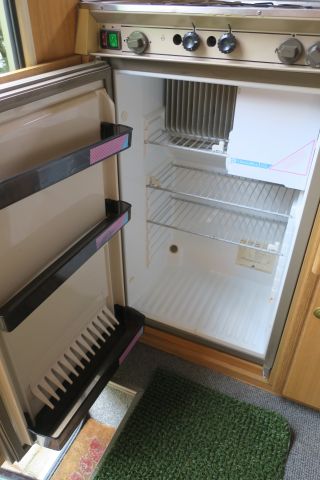 410216-40 Caravan Fiat 290 from 93