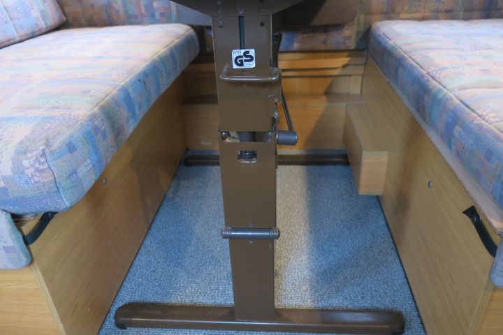 410216-76 Caravan Fiat 290 from 93