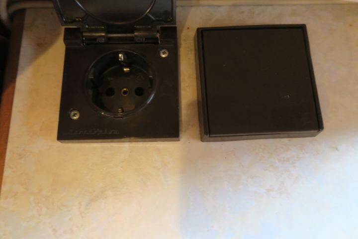 410216-86 Caravan Fiat 290 from 93