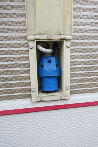 410216-88 Caravan Fiat 290 from 93