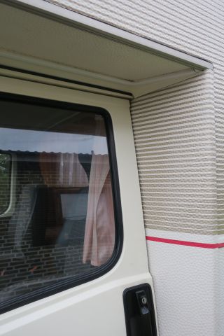 410216-110 Caravan Fiat 290 from 93