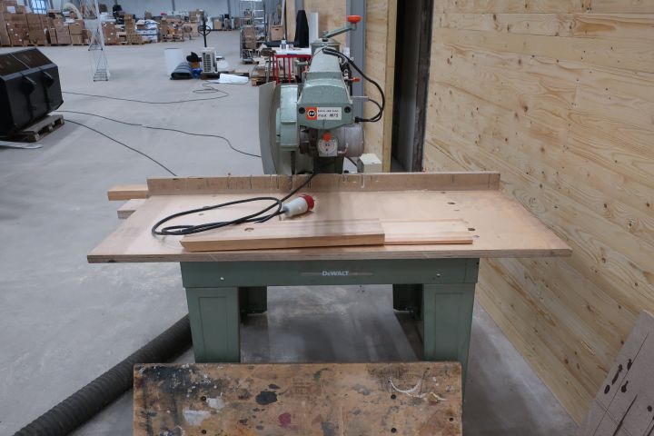 430986-3 Radial arm saw DeWalt 1875