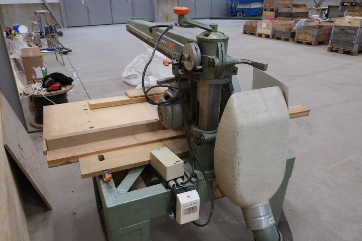 430986-5 Radial arm saw DeWalt 1875