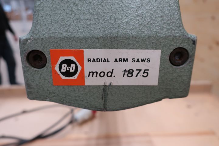 430986-12 Radial arm saw DeWalt 1875