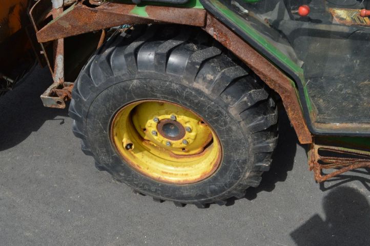 438511-17 John Deere 855