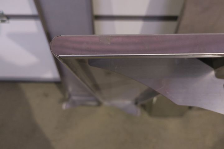 410221-11 Kitchen equipment for large kitchens, trolleys, shelves, waste carriage