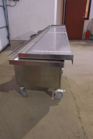 410221-16 Kitchen equipment for large kitchens, trolleys, shelves, waste carriage