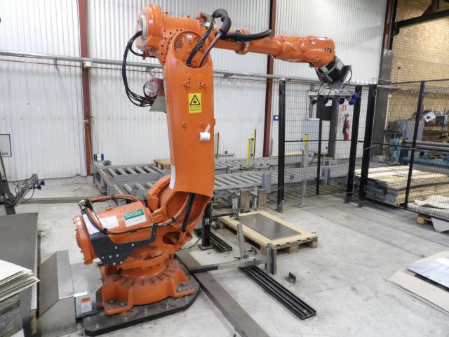 414143-1 ABB Robot IRB 6640 -08