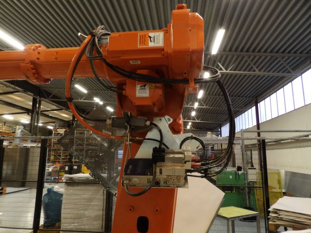 414143-9 ABB Robot IRB 6640 -08