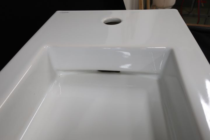 439591-3 Washbasin Globo SF030.BIA