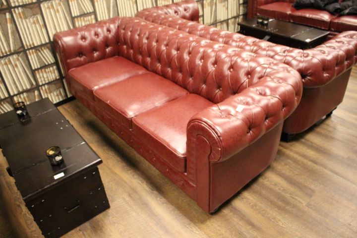 433902-1 Chesterfield Sofa