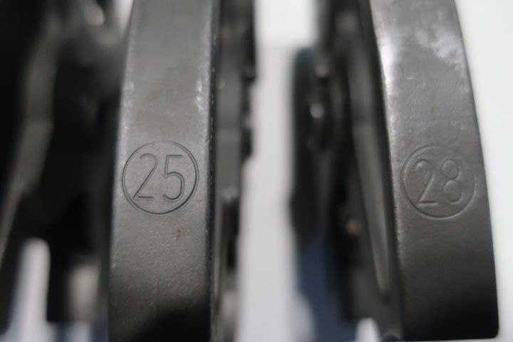 409959-7 Makita press machine battery