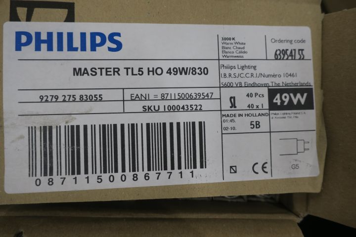 435287-3 80 fluorescent tubes Philips Master TL5 HO 49W / 830