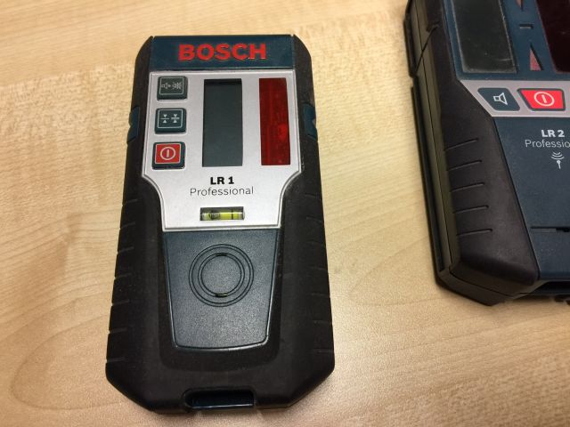 440493-6 Build laser Bosch GRL 150 HV with two receivers not charger.