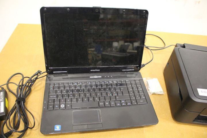430335-3 Bärbar dator Acer eMachines E525 och skrivare Epson XP-212