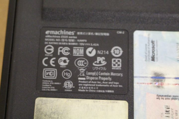 430335-7 Bärbar dator Acer eMachines E525 och skrivare Epson XP-212