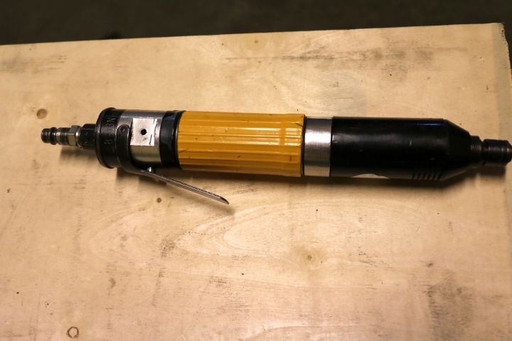 195976-7 Pneumatic tools 1 pallet ca: 80-tall units (8)