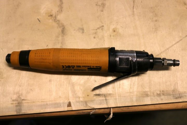 195976-9 Pneumatic tools 1 pallet ca: 80-tall units (8)