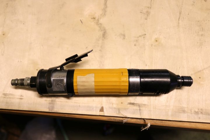 195976-17 Pneumatic tools 1 pallet ca: 80-tall units (8)