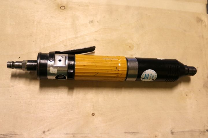 195976-28 Pneumatic tools 1 pallet ca: 80-tall units (8)