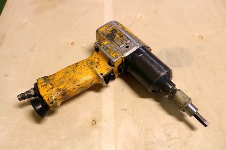 195976-48 Pneumatic tools 1 pallet ca: 80-tall units (8)