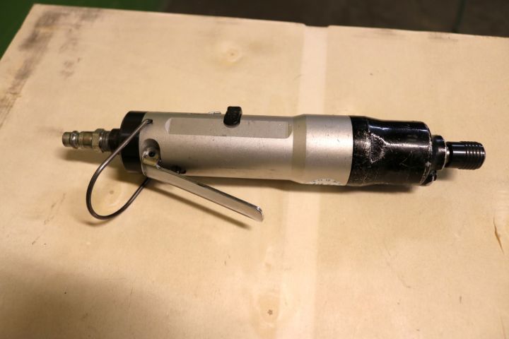 195976-63 Pneumatic tools 1 pallet ca: 80-tall units (8)