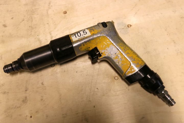 195976-69 Pneumatic tools 1 pallet ca: 80-tall units (8)