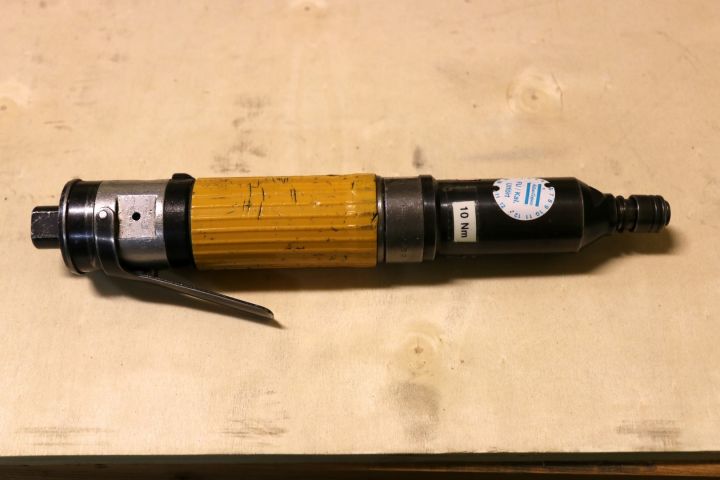 195976-70 Pneumatic tools 1 pallet ca: 80-tall units (8)
