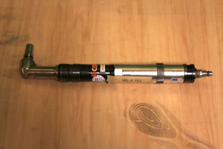 195976-76 Pneumatic tools 1 pallet ca: 80-tall units (8)