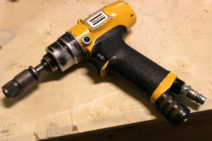 195976-77 Pneumatic tools 1 pallet ca: 80-tall units (8)