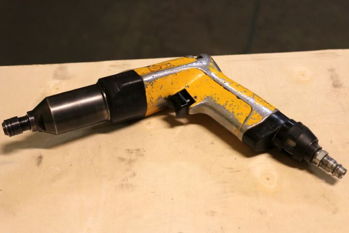 195976-85 Pneumatic tools 1 pallet ca: 80-tall units (8)