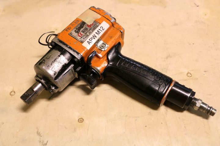 195976-87 Pneumatic tools 1 pallet ca: 80-tall units (8)
