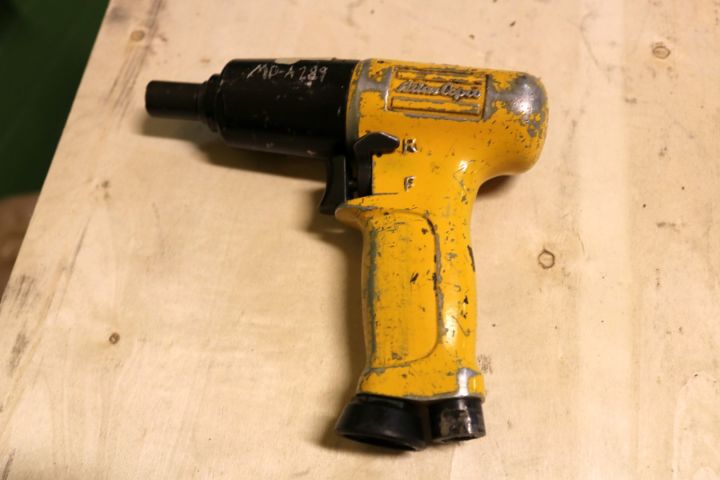 195976-92 Pneumatic tools 1 pallet ca: 80-tall units (8)