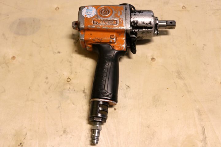 195976-97 Pneumatic tools 1 pallet ca: 80-tall units (8)