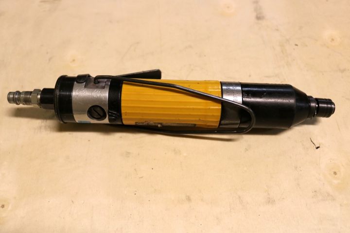 195976-103 Pneumatic tools 1 pallet ca: 80-tall units (8)