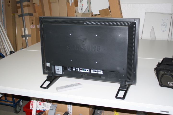 442175-8 Samsung 320PX screen