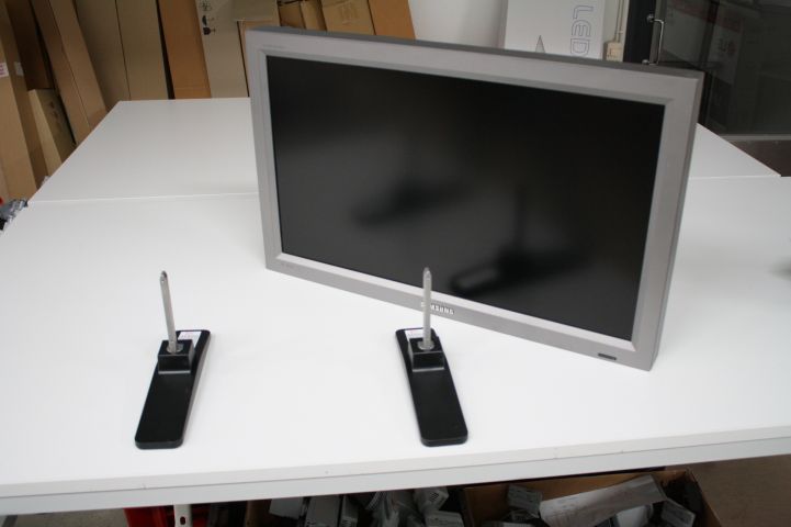 442176-8 Samsung 320PX screen