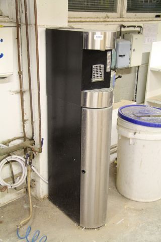 441833-1 Vattendispenser vatten/kallt vatten/kolsyra Escowa PRO2 -2013