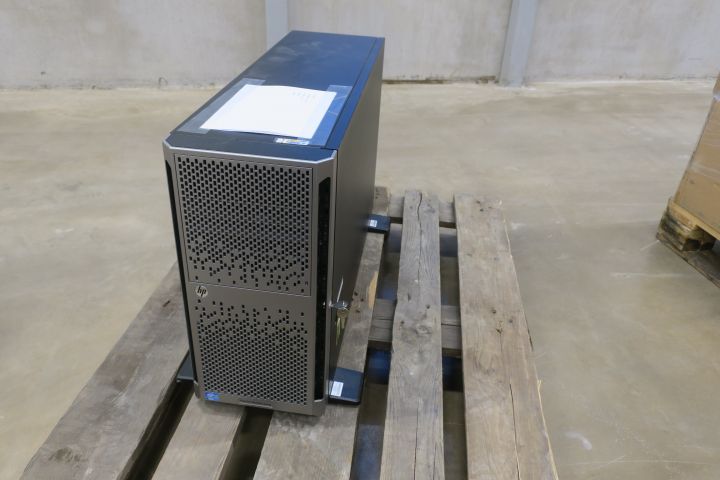 433244-1 Server HP ML350 G8