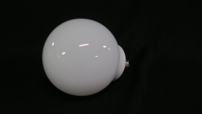 442759-7 12 Megaman Globe E27, 20W, 2700k, 1151lm