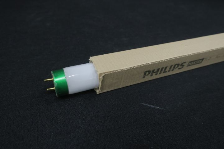 442790-1 About 120 fluorescent tubes Philips Master TL-D Eco 32W / 840