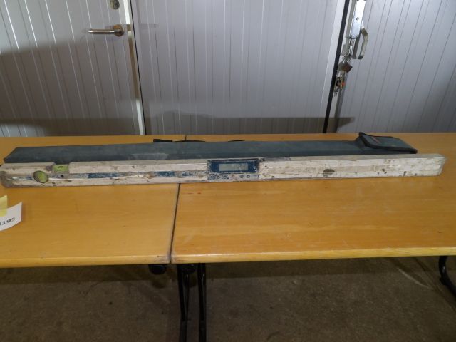 414195-1 Bosch digitalt vattenpass