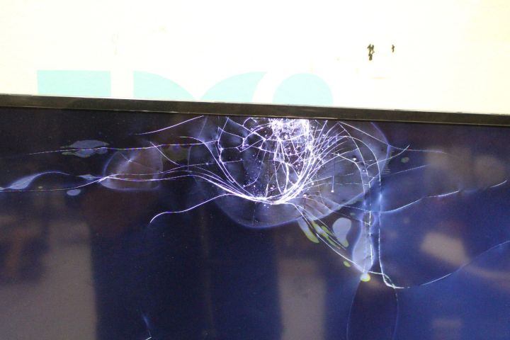 443500-2 DEFECTIVE! TV, Philips 48 "