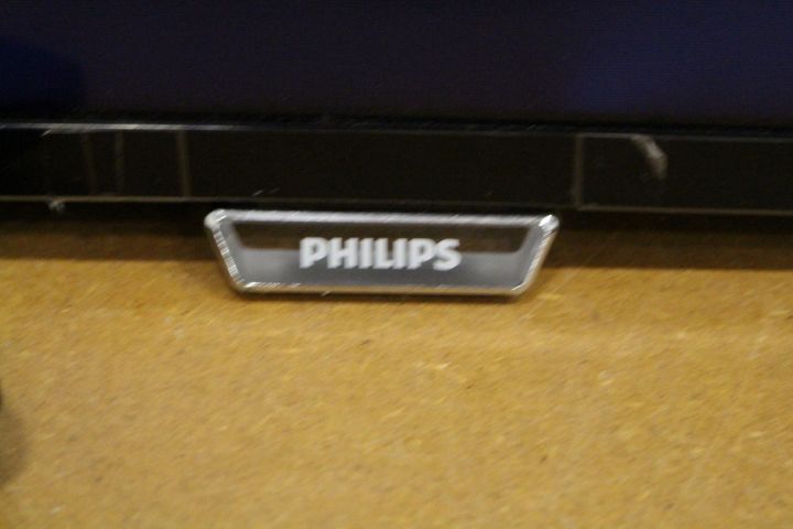 443500-4 DEFECTIVE! TV, Philips 48 "